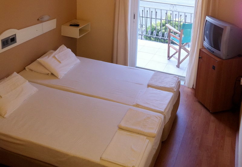 Annema Hotel And Restaurant Monemvasía Habitación foto