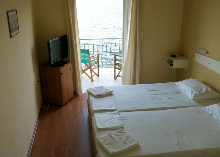 Annema Hotel And Restaurant Monemvasía Habitación foto